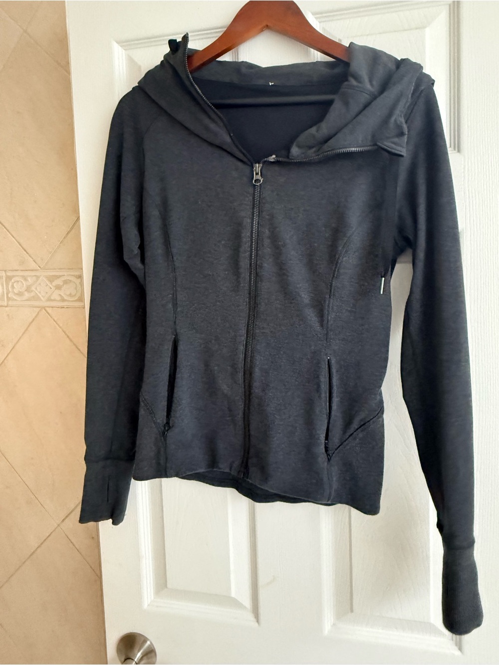 Lululemon-Gray Hooded Zip-Up Jacket